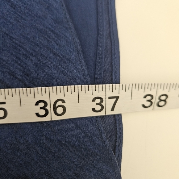 Adrianna Papell Blue Sleeveless Tiered, Pleated Metallic Cocktail dress, size 14 - Picture 7 of 10